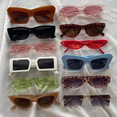 Pretty Sunglasses, Cute Glasses Frames, Classy Glasses, Fancy Glasses, Funky Sunglasses, Glasses Trends, Funky Glasses, Trendy Glasses, Cute Sunglasses