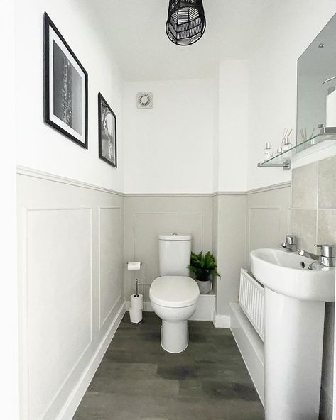 Small Half Bathrooms, Small Toilet Design, Classy Bathroom, Small Downstairs Toilet, Cloakroom Toilet, Toilet Room Decor, Bathroom Paneling, Small Toilet Room, Downstairs Loo