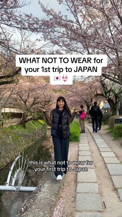 Clothes For Japan Trip, Outfits To Wear In Japan Summer, Japan Summer Style, Japanese Summer Style, Japan Tourist Outfit, Japan Clothing Style, Outfits For Japan Trip, Japan Style Summer, Japan Travel Aesthetic