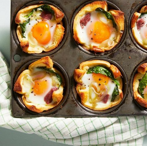 23 Muffin Pan Recipes, Including Appetizers, Snacks, and Desserts Muffin Pan Recipes, Mac And Cheese Cups, Cheese Cups, Tin Recipes, Entertaining Dinner, Snacks And Desserts, Bite Size Appetizers, Muffin Tin Recipes, Mini Pizzas