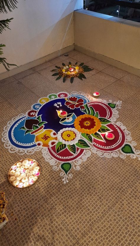 Rangoli Inspo For Diwali, Oil Paint Rangoli Designs On Floor Design, Dipawali Rangoli Designs, Unique Rangoli Designs Beautiful Peacock, New Unique Rangoli Design, Gauri Rangoli Design Latest, Aesthetic Diwali Rangoli Designs, Best Rangoli Designs For Diwali Creative, Rangoli For Dipawali