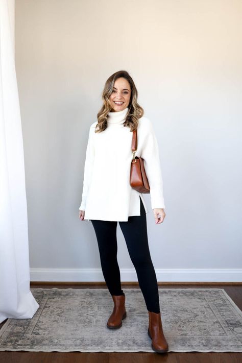 Work Outfit With Chelsea Boots, Maroon Chelsea Boots Outfit, How To Wear Chelsea Boots Women Work, Ankle Boot Outfits Fall, Office Outfits With Chelsea Boots, Fall Outfit Chelsea Boots, Boots For Work Business, Chelsea Boots For Petite Women, Style Brown Chelsea Boots Women