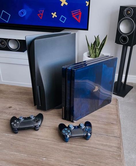 PS GAMING WORLD on Instagram: "Left or right ? :) ____ Go Follow (📸 by) @spawnpoiint #playstation #playstation5 #ps5 #sony #gaming #gamer #console #controller #playstation4 #ps4 #dualsense #ps #dualshock4 #ps4pro #videogames #consolegaming #playstationgaming" Ps4 Pro, Playstation 5, Gaming Console, Left Or Right, Photo Instagram, Retro Gaming, Playstation, Iphone 13, Video Games