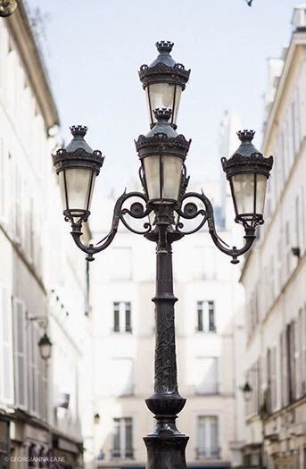 Paris. Paris Lamp, Paris Door, Outdoor Lamps, Lamp Posts, Best Vacation Destinations, Urban Decor, Lamp Outdoor, Paris Images, French Home Decor