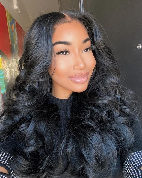 Karin Jinsui on Instagram: “I love black hair 🎎🖤✔️👌🏾 Hair @whitelabelhair | @leandreabrown” Quick Weave Hairstyles Long, Hairstyles Long Hair, Karin Jinsui, Long Weave Hairstyles, Beyonce Hair, Quick Weave Hairstyles, Quick Weave, Human Virgin Hair, Hair Laid