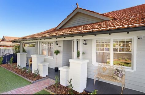 Red Tiled Roof House, Exterior House Colors Terracotta Roof, House With Terracotta Roof, Red Roof House Colors Colour Schemes, Weatherboard Exterior Color Schemes, Terracotta Roof House Exterior Colors, Red Roof House Colors, Terracotta Roof House, Red Roof House