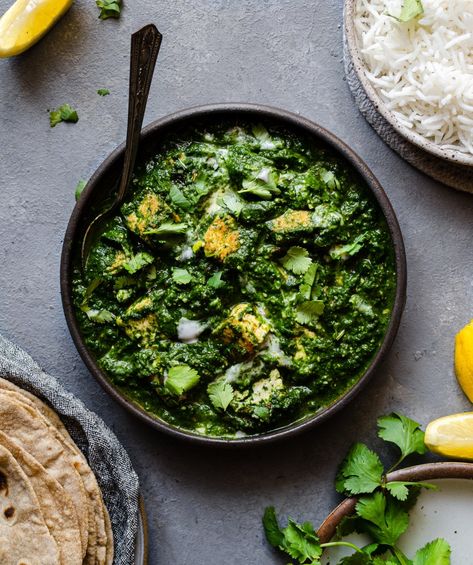 Vegan Palak Paneer with Tofu - Upbeet Anisha Vegan Paneer Recipe, Vegan Palak Paneer, Tikka Masala Pizza, Cooking Indian Food, Reset Recipes, Tofu Chili, Hormone Reset, Green Chilis, Pan Fried Tofu