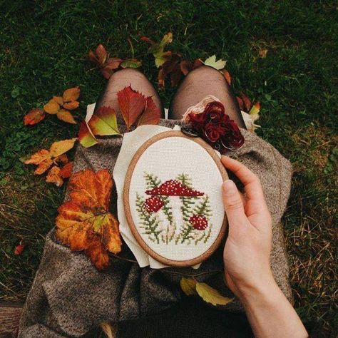 Autumn Day, Cross Stitch Aesthetic, Stitch Aesthetic, Autumn Cottagecore, Diy Broderie, Autumn Cozy, Autumn Aesthetic, Autumn Inspiration, Fall Vibes