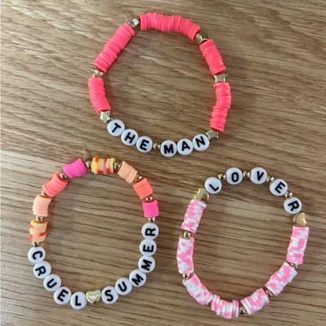 Beaded Bracelet Taylor Swift, Eras Tour Clay Bead Bracelet Ideas, You Got This Bracelet, Tsitp Clay Bead Bracelet, Country Friendship Bracelets, Clay Beads Taylor Swift Bracelets, Clay Taylor Swift Bracelets, Cute Clay Bead Bracelet Ideas Taylor Swift, Taylor Swift Lover Friendship Bracelet