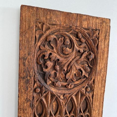 - Hand-carved wood panel  - Jacobean style relief  - Metal hanging bracket on back Ornate Wood Carving, Wood Carved Furniture, Dremel Wood Art, Wood Carving Bowl, Norse Wood Carving, Wood Carving Aesthetic, Wood Carving Ideas, Elven Kingdom, Gothic Tracery