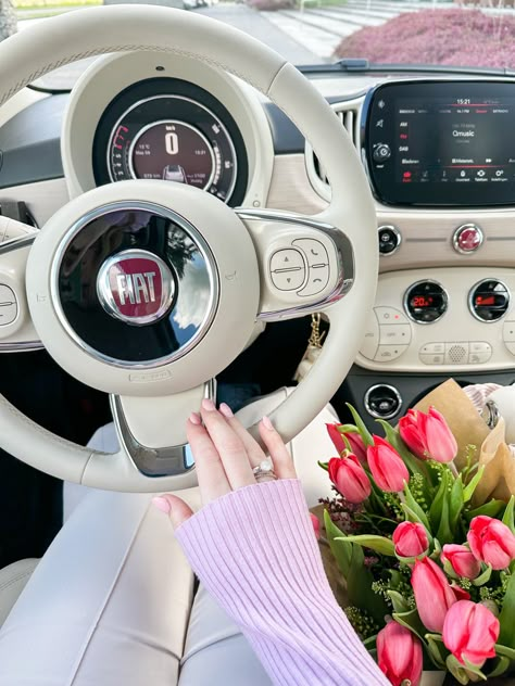 Fiat 500c Aesthetic, Fiat 500x Aesthetic, White Fiat 500 Aesthetic, Fiat 500 Aesthetic Interior, Fiat 500 Automatic, Pink Fiat 500, White Fiat 500, Fiat 500 Aesthetic, Tv Decor Ideas