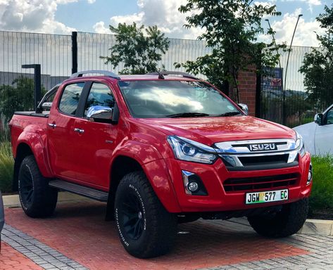 Isuzu D Max 4x4, Isuzu Dmax 4x4, Laferrari Aperta, Ford Endeavour, Ferrari Cars, Lowered Trucks, Aesthetic Cool, Montero Sport, Pimped Out Cars