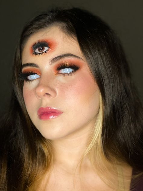 Third Eye Photography, Third Eye Sfx Makeup, Third Eye Face Paint, Eyeball Halloween Costume, Third Eye Halloween Makeup, Third Eye Costume, Third Eye Makeup Halloween, 3rd Eye Makeup, Eye Halloween Makeup