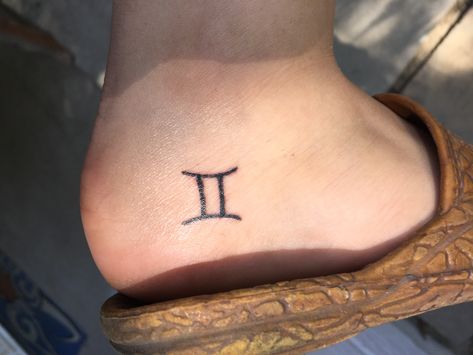 Gemini symbol tattoo on foot Gemini Tattoo Ankle, Gemini Henna, Gemini Symbol Tattoo, Tattoos Gemini, Foot Tattoo Designs, About Gemini, Tattoo On Foot, Gemini Symbol, Tattoo Foot