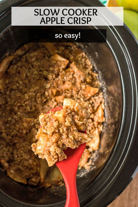 Easy Slow Cooker Apple Crisp with brown sugar cinnamon oat topping is the perfect way to use some of your favorite apples. Served warm or cold, this dessert is a favorite! | www.persnicketyplates.com Crockpot Apple Crisp No Oats, Apple Crock Pot Recipes, Apples In A Crockpot Easy Recipes, Apples In Crockpot Easy, Apple Crisp Recipe Crock Pot Easy, Apples In Crockpot, Apple Dessert Crockpot Easy Recipes, Apple Crisp Recipe Crock Pot, Apple Recipes Easy Crockpot