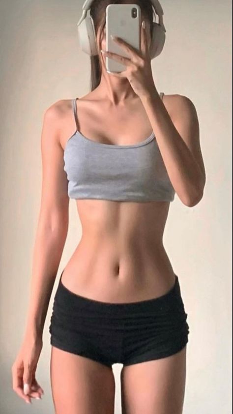 V Extension Exercise, Good Shape Body Motivation, Slim Fit Arms Aesthetic, Desired Body Visualization, Slim Body For Vision Board, Low Bmi Girl Aesthetic, Flat Stomach Pictures, 11 Abs Women, Slim Waist Look Pic