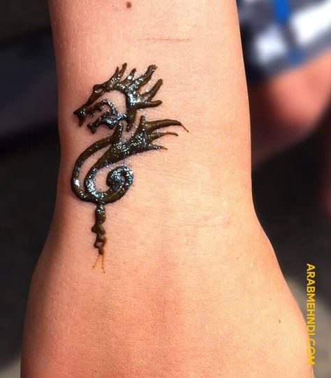 50 Boys Mehndi Design (Henna Design) - October 2019 Mehendi For Boys, Boys Henna, Boys Mehndi Design, Henna Kids, Henna For Boys, Arab Mehndi, Henna Designs For Kids, Henna Tattoo Designs Hand, Design Henna