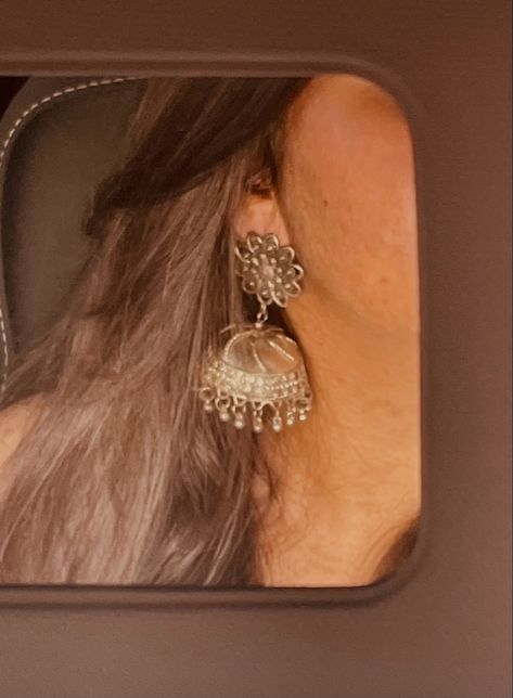 Jhumkas Aesthetic Instagram Story, Aesthetic Earring Pics, Jhumka Story Ideas, Desi Earrings Aesthetic, Silver Jhumka Aesthetic, Indian Jhumka Aesthetic, Jhumkas Aesthetic Captions, Traditional Aesthetic Pics, Traditional Girl Aesthetic