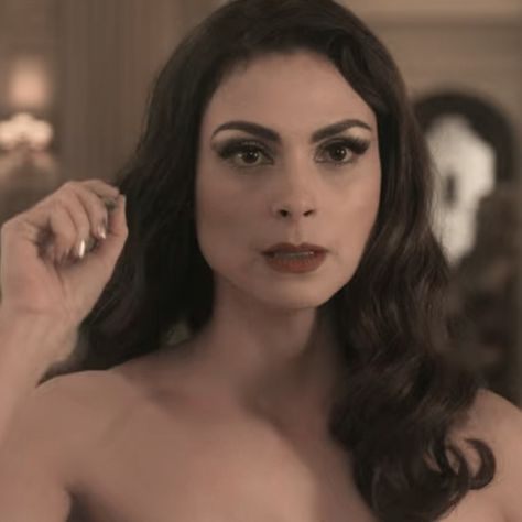 Beatrice Baudelaire icons - asoue Beatrice Baudelaire, Morena Baccarin, Unfortunate Events, A Series Of Unfortunate Events, Idea Board, James Potter, Face Claims, Overwatch, Revenge