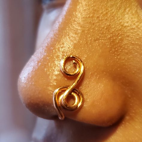 Nose Wire Jewelry, Homemade Nose Ring, Faux Nose Piercing, African Nose Cuff, Nose Cuffs No Piercing, Nose Clip Jewelry, Nose Cuff Designs, Nose Cuff Aesthetic, Nose Jewelry Aesthetic