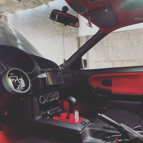 Diy interior from a bmw e36 follow for more 🚗💨⬇️⬇️⬇️⬇️⬇️ Diy Interior, Interior Design, Bmw E36 Interior, E36 Interior, Bmw 325i, Street Racing, Bmw E36, Follow For More, Bmw