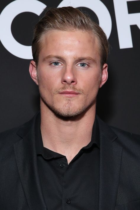 Alexander Ludwig, Cracker Jacks, Liam Neeson, Throne Of Glass, Four Seasons, Character Inspiration, Alexander, Romance, Glass