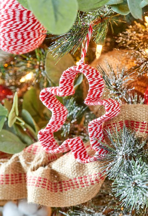 2023 Christmas Craft Ideas, Diy Christmas Ornaments For Ornament Exchange, Simple Diy Ornaments Christmas, Fabric Ribbon Candy Ornament, Christmas Ornaments To Make Great Gifts, Cheap Christmas Ornaments Diy, Quick Christmas Ornaments To Make, Diy Fall Ornaments For Tree, Easy Yarn Christmas Ornaments