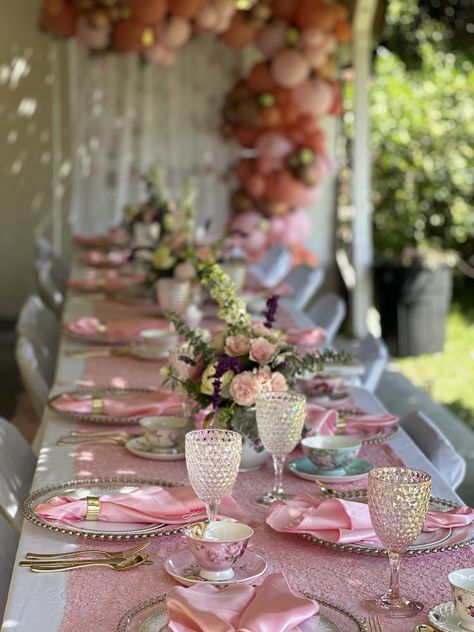 Bride To Be Dessert Table, Tea With The Bride To Be Decor, Tea With The Bride To Be, Party Box Ideas, Par Tea, Tea Party Table, Tea Party Bridal, Table Party, Bridal Table