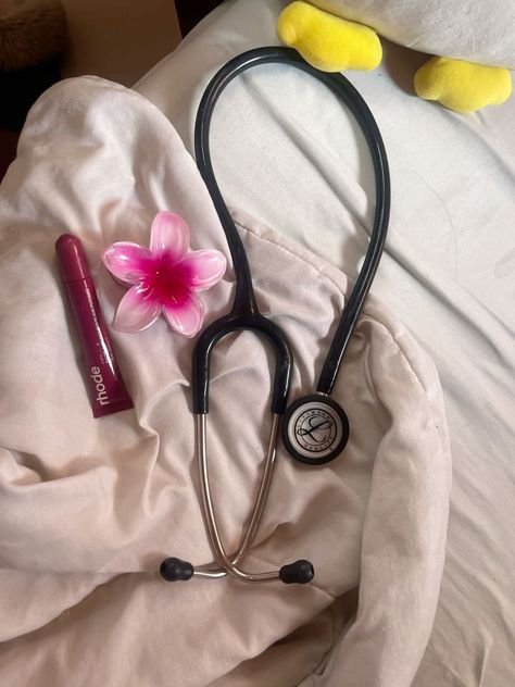 Nursing Manifestation, Pink Doctor Aesthetic, Nurse Core, Healthcare Aesthetic, Cna Aesthetic, Nursing Aesthetic, Medicine Aesthetic, Doctor Aesthetic, Nursing Goals