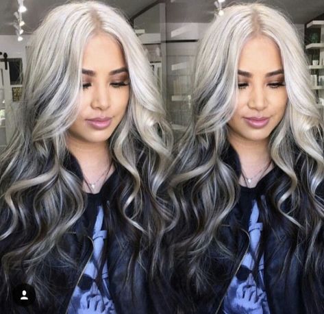 Reverse ombré. Gray and black. Long Grey Hair, Reverse Ombre Hair, Black Hair Ombre, Grey Hair Wig, Grey Ombre Hair, Top Hairstyles, Ombré Hair, Ombre Hair Color, Hair Collection