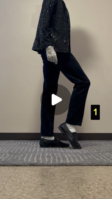 SLYTRIPPER on Instagram: "How to ✨ MOONWALK ✨ like Michael Jackson Tutorial 🔥 | For extended tutorials click link in bio #fypp #dancetutorial #michaeljackson #dance #viraldance #viral" Life Hacks Phone, Tap Dancing, Viral Dance, Moon Walk, Dance Steps, Tap Dance, King Of Pops, Dance Moves, Dance Videos