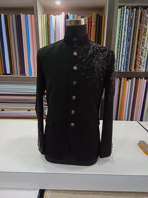 Designer Bandhgala Suit Men, Jodhpuri Suits For Men Hand Work, Jodhpuri Embroidery Suits For Men, Bandh Gala Suits For Men, Jotpuri Suit For Men Design, Bandh Gala Men, Bandhgala Suit Men Wedding, Black Jodhpuri Suits For Men Wedding, Prince Suit For Men Wedding