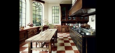 Chateau Kitchen, Black Kitchen Design, Built In Cupboards, Interior Design Books, Decoration Christmas, Lighting Design Interior, Farmhouse Style Kitchen, Design Del Prodotto, Black Kitchens