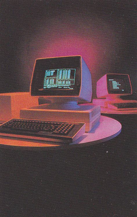 Alter Computer, Old Computer, Tech Aesthetic, Wallpaper Computer, Vaporwave Art, New Retro Wave, 80s Aesthetic, 80s Vibes, Vaporwave Aesthetic