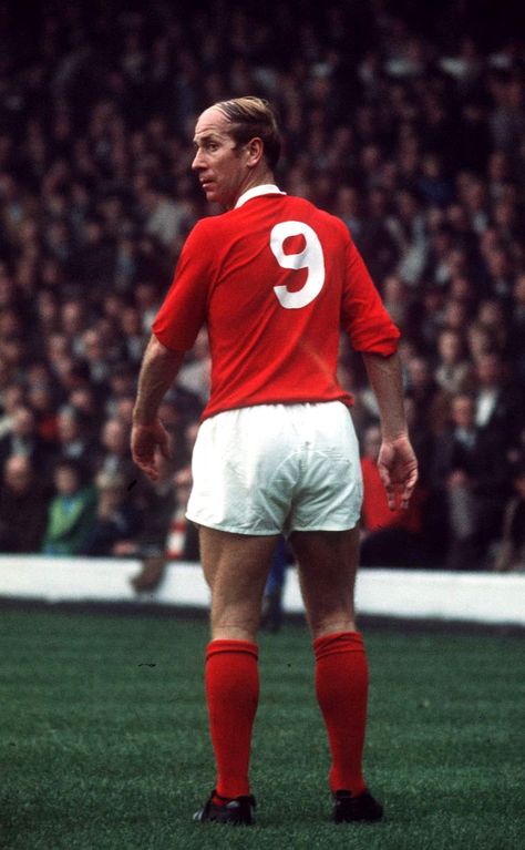 Bobby Charlton Manchester United Man Utd Logo, Man Utd Crest, Manchester United Images, Bobby Charlton, Manchester United Wallpaper, Manchester United Legends, Manchester United Players, England Football Team, Manchester United Football Club