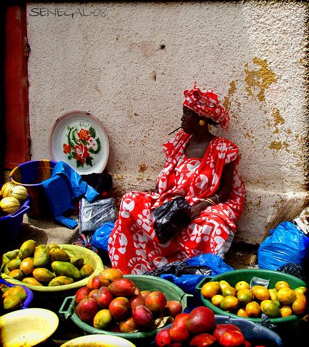 Senegalese Food, Fruit Vendor, African City, African Life, African Travel, African Market, African People, Exotic Places, Historical Landmarks