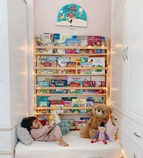 Childrens Reading Corner, Reading Corner Kids, Small Playroom, Reading Nook Kids, Baby Playroom, Toddler Playroom, Kids Bedroom Inspiration, Nursery Room Inspiration, Kids Interior Room