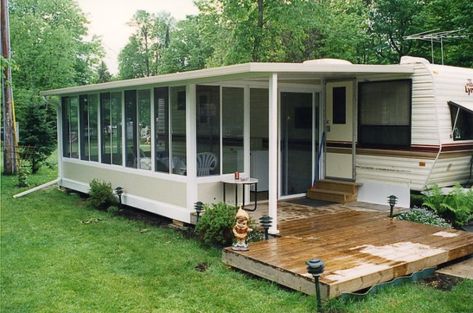 Sunroom Kits - DIY : Craft Bilt Home Sunroom, Diy Sunroom, Porch For Camper, Sunroom Kits, Trailer Deck, Patio Privacy Screen, Sunroom Addition, Camper Trailer Remodel, Patio Privacy