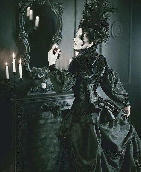 Victorian Aesthetic Girl, Goth Aesthetic Victorian, Gothic Aesthetic Victorian, Victorian Goth Aesthetic, Queen Persephone, Victorian Gothic Aesthetic, Gothic Era, Cybergoth Fashion, Goth Outfit Inspo