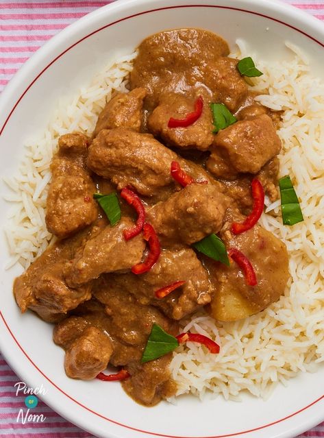 Ground Pork Curry Coconut Milk, Pork Curry Recipes Slow Cooker, Pinch Of Nom Recipes Slow Cooker, Pork Shoulder Curry Recipes, Pork Loin Curry Recipes, Pork Coconut Curry, Thai Pork Curry Recipes, Slow Cooker Pork Curry, Pork Curry Recipes Coconut