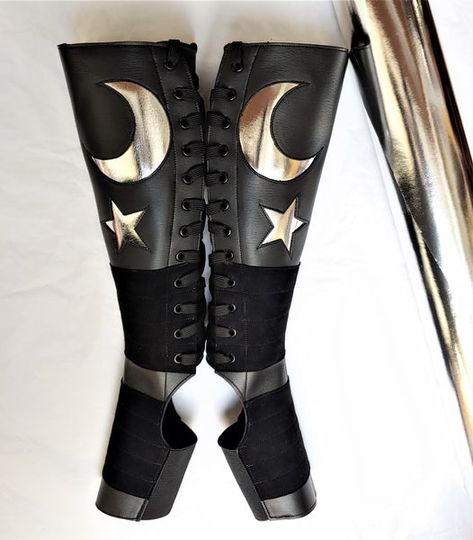 Circus Shoes, Lower Leg, Body Heat, Silver Moon, Vegan Shoes, Metallic Leather, Nappa Leather, Lace Boots, Stars And Moon