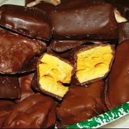 Angel Food Candy (Honeycomb Candy) Angel Food Candy, Chocolate Covered Honeycomb Recipe, Honeycomb Recipe, Honeycomb Candy, Food Christmas, Food Candy, Food C, Candy Recipe, Gluten Free Chocolate