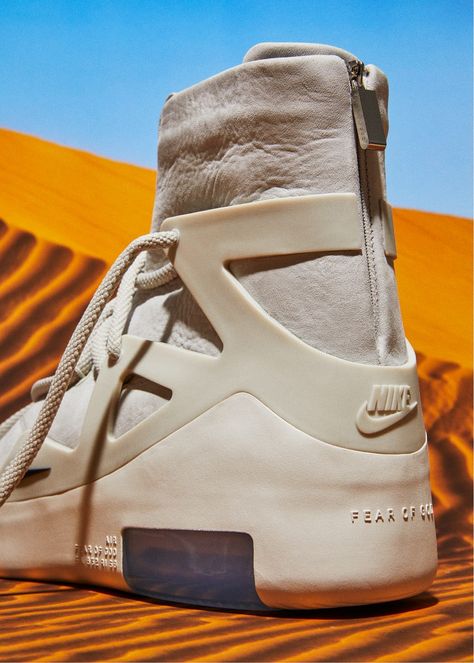 Fancy Men Shoes, Allstar Shoe, Men Shoes Aesthetic, Fear Of God Nike, Nike Fear Of God, Fear Of God Shoes, Stylo Shoes, Nike Air Fear Of God, Jerry Lorenzo