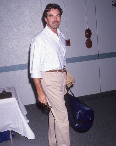 Long weekend style inspo c/o menswear legend Tom Selleck. 1980s Mens Fashion, Jesse Stone, Toms Style, Tom Selleck, Dodger Stadium, Baseball Game, Blue Bloods, August 17, Stars At Night