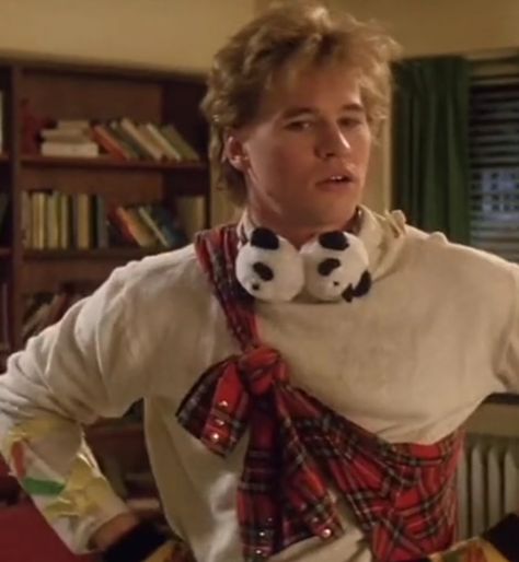 Val Kilmer 90s, Real Genius Movie, Val Kilmer Iceman, Val Kilmer 80s, Tom Kazansky, Chris Knight Real Genius, Heat Movie Val Kilmer, Genius Movie, Chris Knight