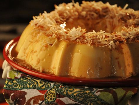 Coconut Flan Recipe, Flan Cake Recipe, Chocoflan Recipe, Coconut Flan, Flan Cake, Flan Recipe, Holiday Pies, Unsweetened Coconut Milk, Mexican Dessert