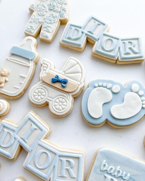 🍼Baby Dior themed cookies 🩵 #dior#babydior#babydiorcookies#babyboy#babyboycookies#babyshowercookies#sugarcookies#cookies#lasvegascookies Dior Baby Shower Theme, Biscuit Design, Baby Dior, Baby Theme, Themed Cookies, Blue Chinoiserie, Bloom Baby, Baby Shower Theme, Rice Krispies