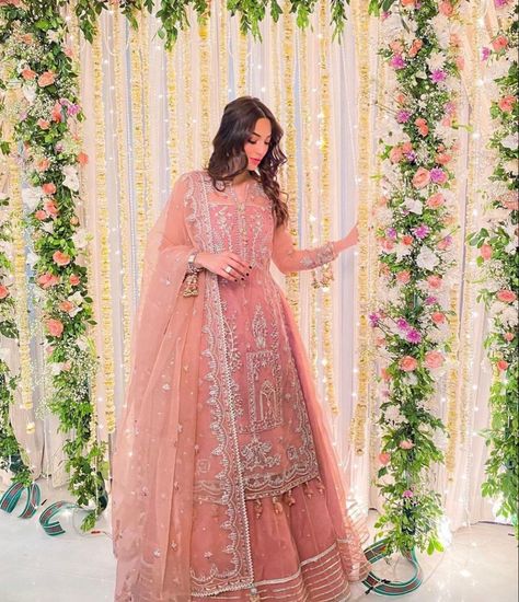 Wedding Fits, Pakistan Dress, Desi Dress, Desi Wedding Dresses, Asian Wedding Dress, Pakistani Clothes, Pakistani Wedding Outfits, Pakistani Fancy Dresses, Desi Fashion Casual