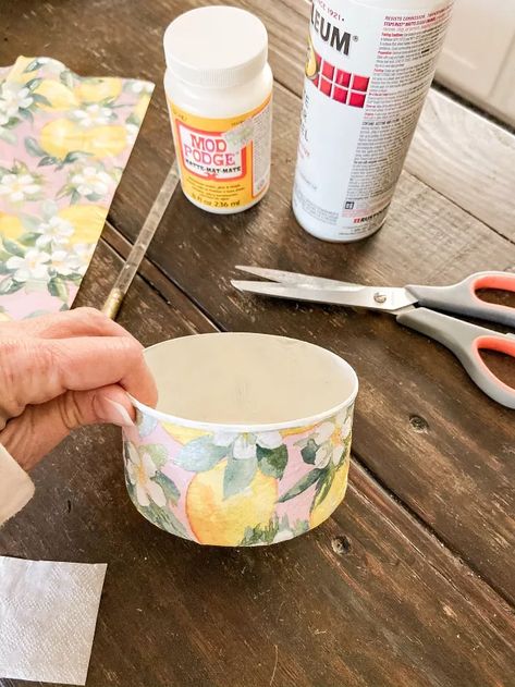 How to Recycle Tin Cans Into A Gorgeous Spring Center Piece DIY | Hometalk Recycle Tin Cans, Home Decor Ideas Paper, Decoupage Tins, Painted Tin Cans, Paper Flower Wall Hanging, Decorative Paper Napkins, Recycled Tin Cans, Wall Hanging Ideas, Tin Can Art