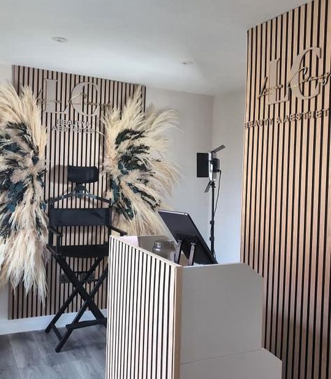 SALON WINGS … 🦋🌸 One of my favourite arrangements to create, making the perfect photo backdrop or wall feature. Available in all different colours and sizes, just have a scroll through my page for inspiration or drop me a message 🌸 #salonpampas #salon #salondecor #salondecoration #pampaswings #pampasdecor Photo Wall Salon, Hair Salon Photo Backdrop Wall, Salon Partition Ideas, Content Wall Ideas, Salon Selfie Wall, Salon Photo Backdrop Wall, Salon Wall Decor Ideas, Salon Makeover, Small Salon